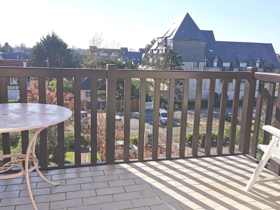 Cabourg Cosy, Appartement Refait A Neuf, 5 Min A Pied De La Mer Ngoại thất bức ảnh