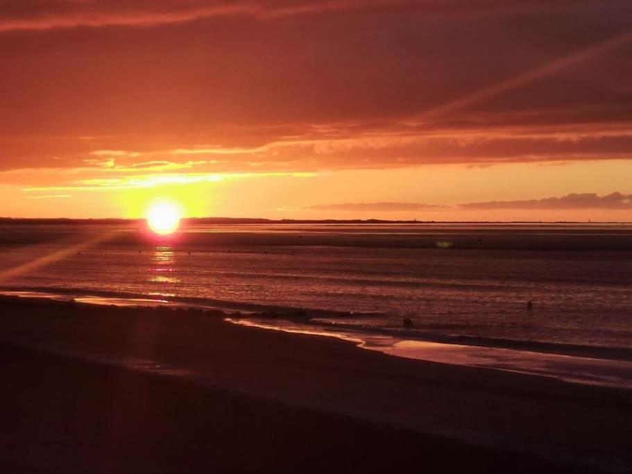 Cabourg Cosy, Appartement Refait A Neuf, 5 Min A Pied De La Mer Ngoại thất bức ảnh